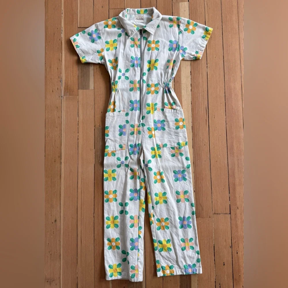 Noble Floral Short-Sleeve Jumpsuit - Prairie motif